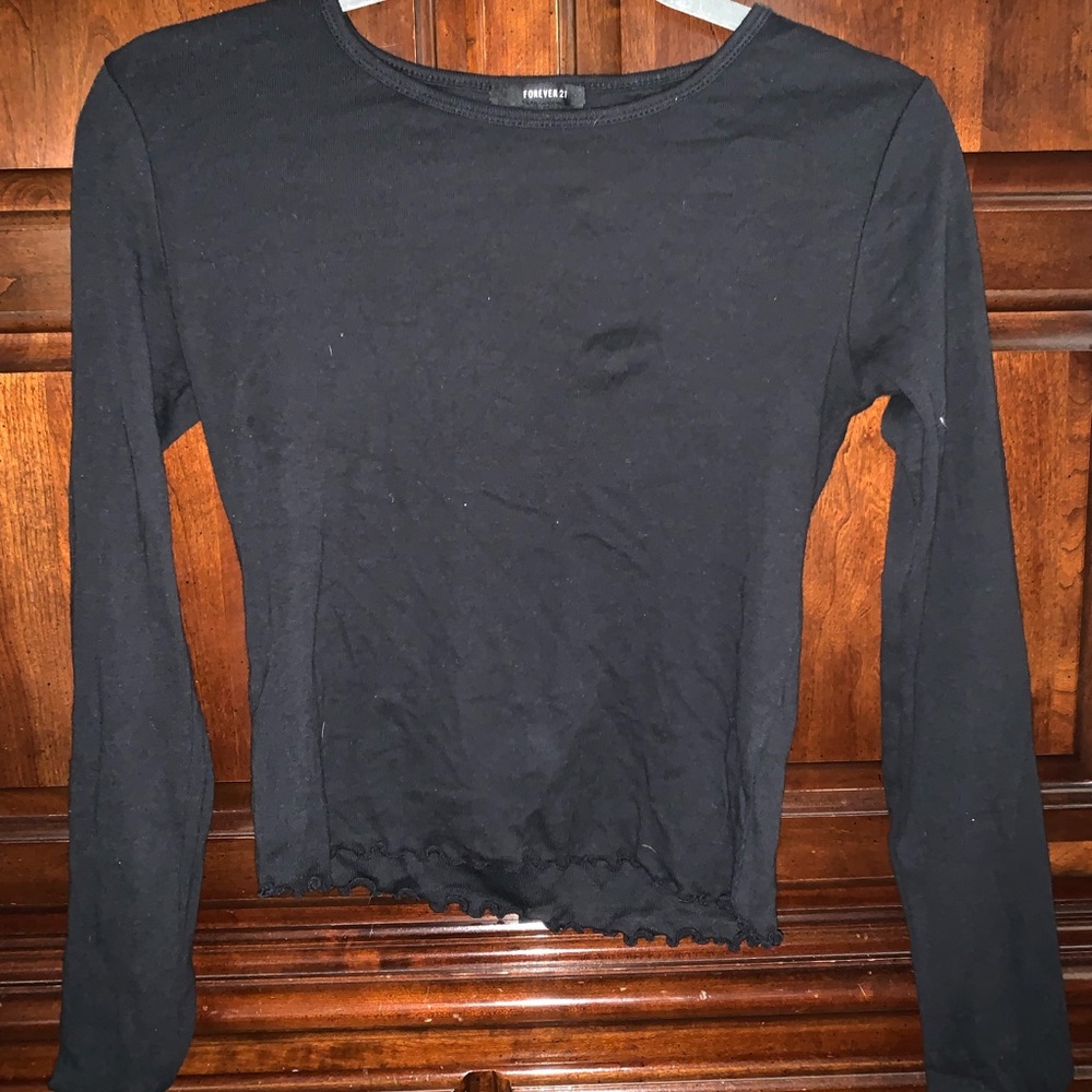 Black tee